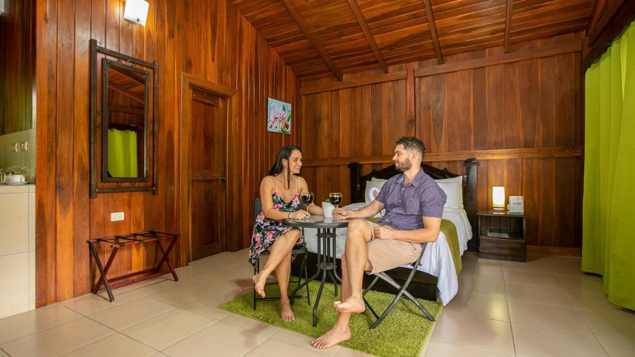 Hotel Rancho Cerro Azul La Fortuna Exteriör bild