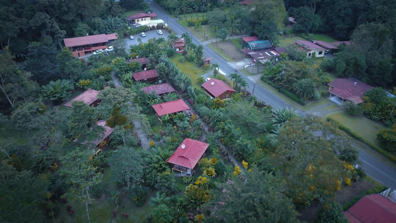 Hotel Rancho Cerro Azul La Fortuna Exteriör bild