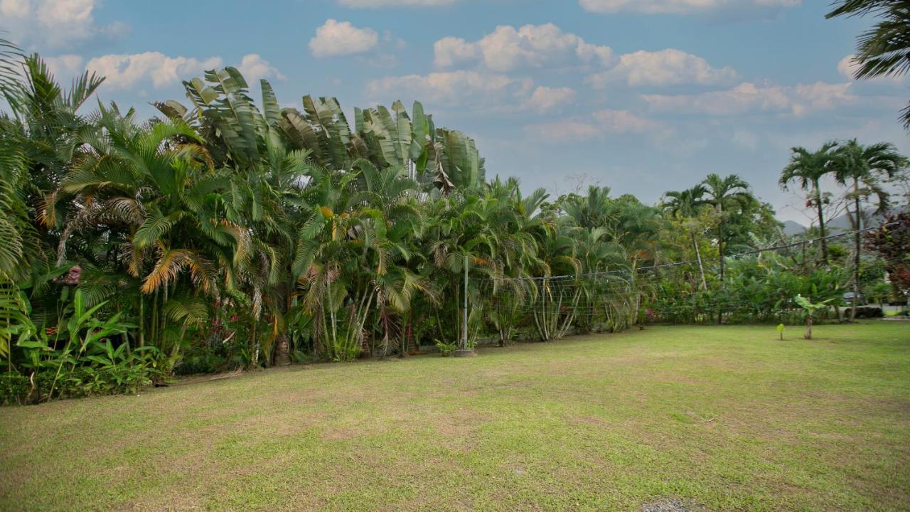 Hotel Rancho Cerro Azul La Fortuna Exteriör bild
