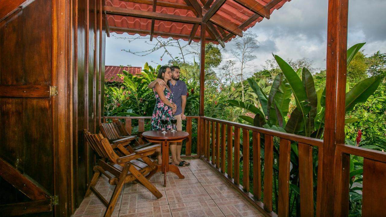 Hotel Rancho Cerro Azul La Fortuna Exteriör bild