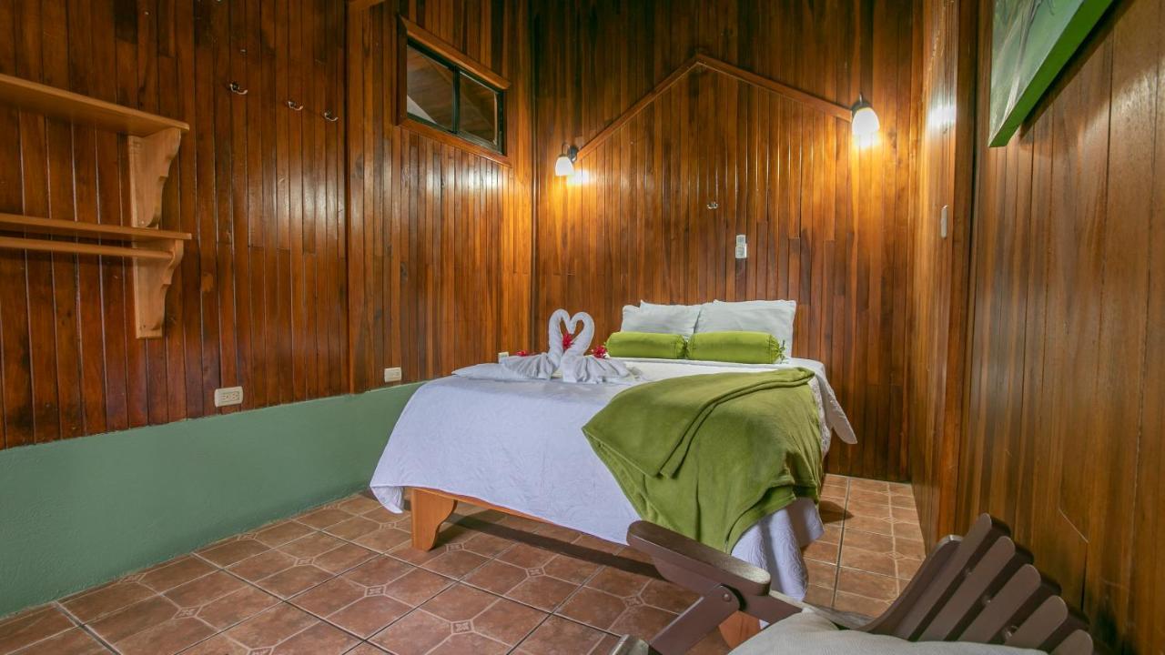 Hotel Rancho Cerro Azul La Fortuna Exteriör bild