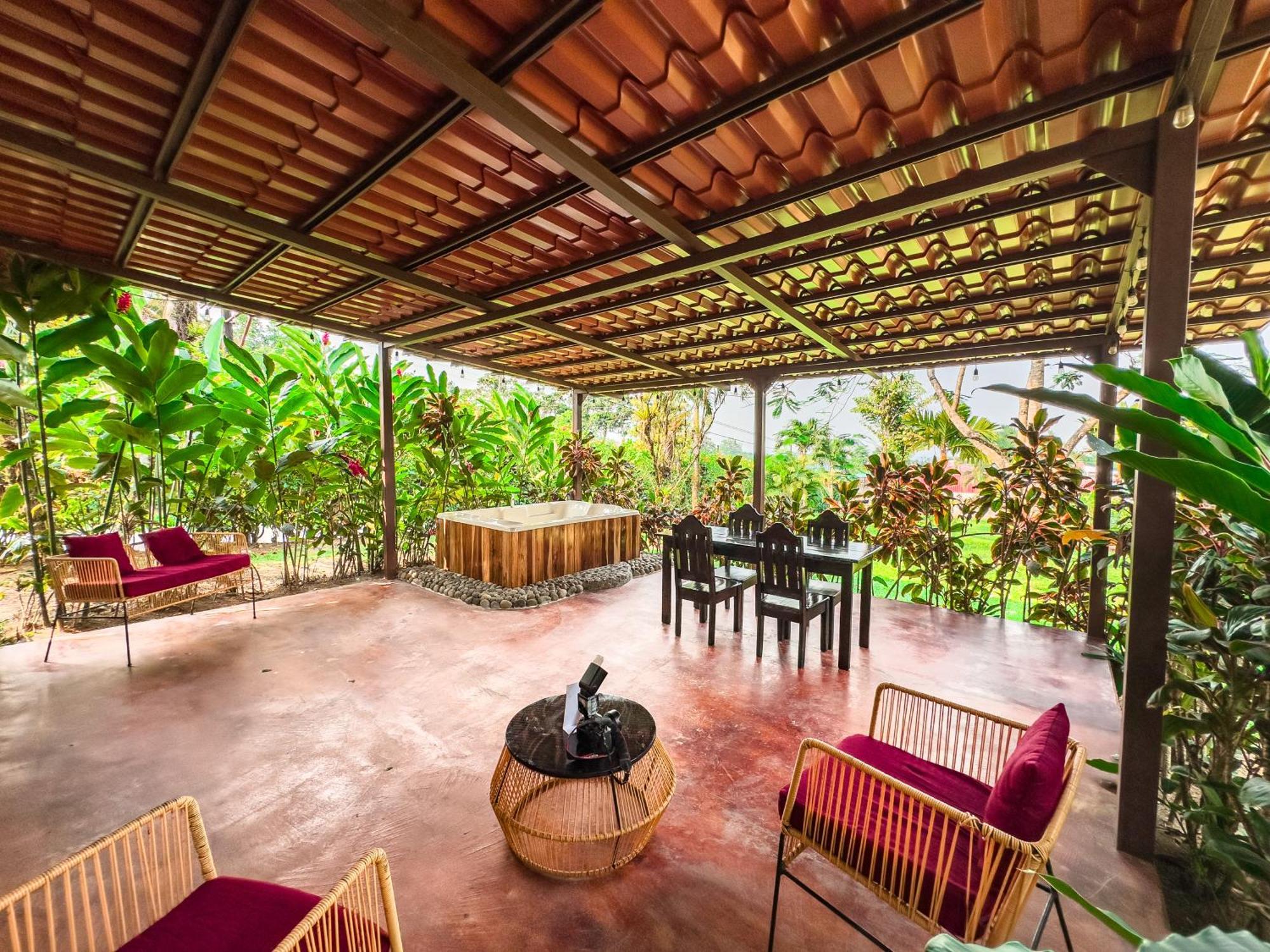 Hotel Rancho Cerro Azul La Fortuna Exteriör bild