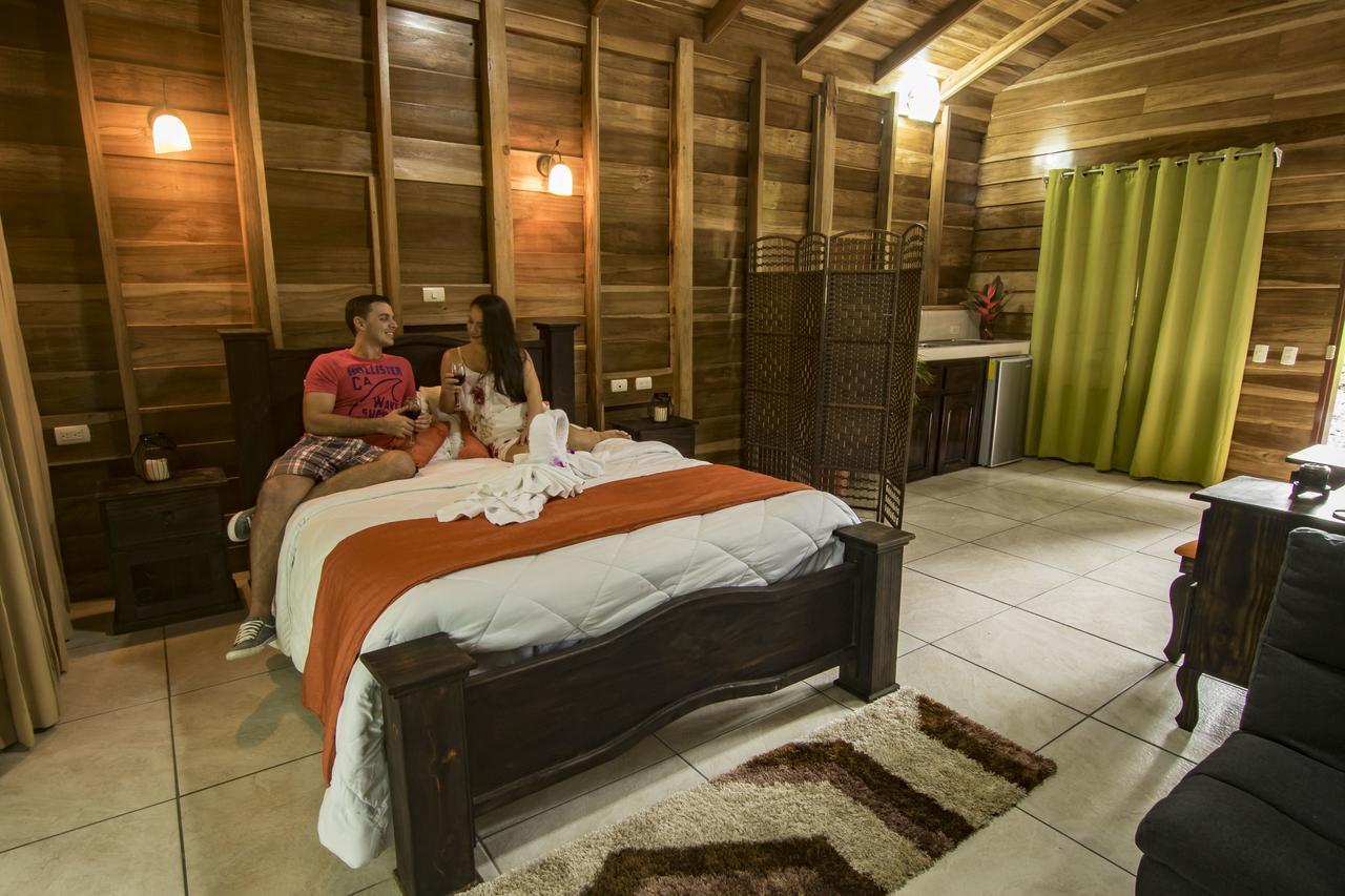 Hotel Rancho Cerro Azul La Fortuna Exteriör bild